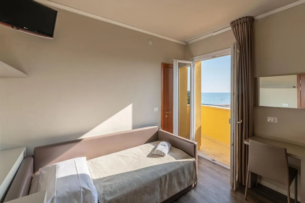 Hotel Mondial Lido di Jesolo