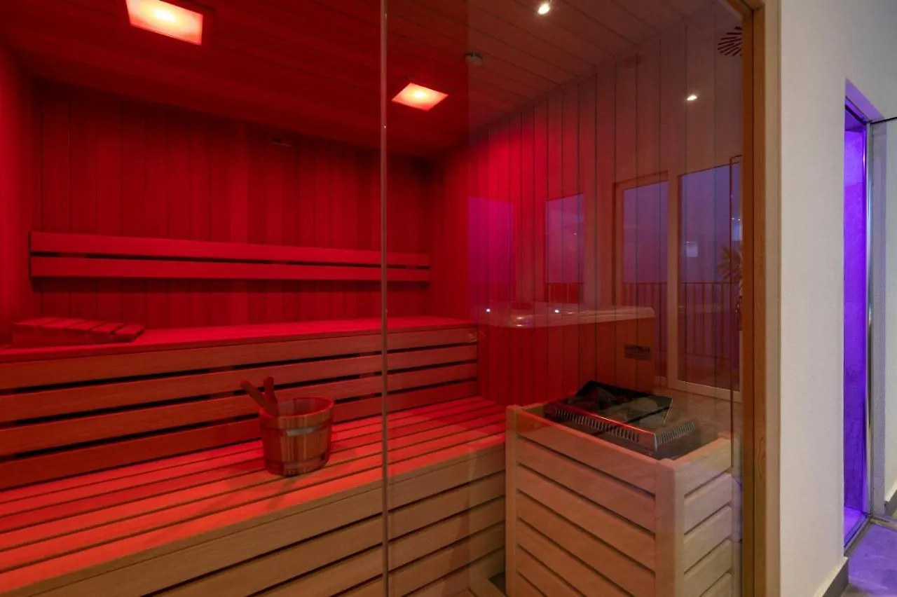 Hotel Mondial Lido di Jesolo 3*,