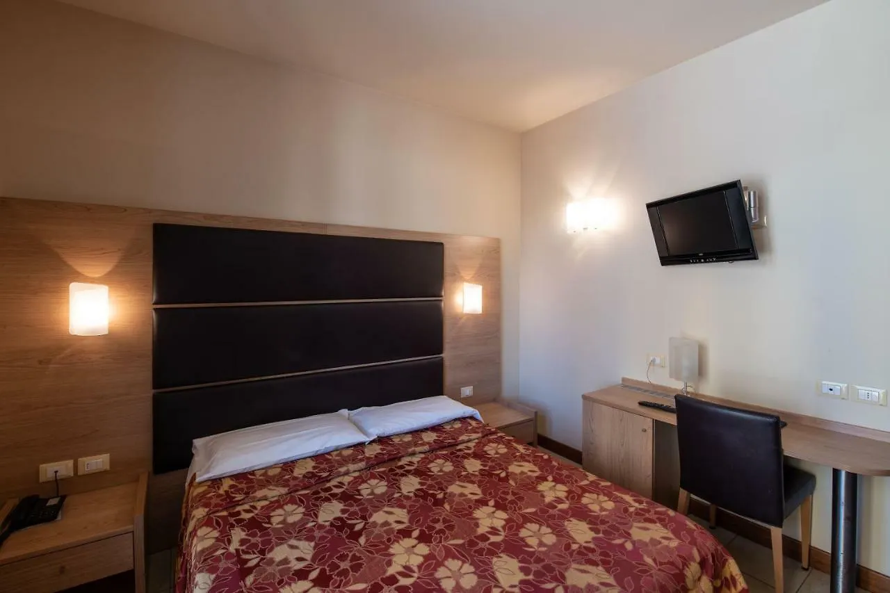 ***  Hotel Mondial Lido di Jesolo Italy