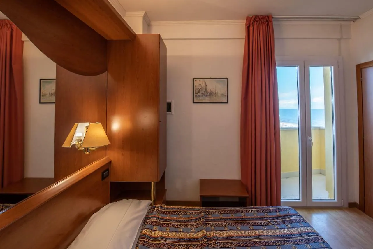 Hotel Mondial Lido di Jesolo
