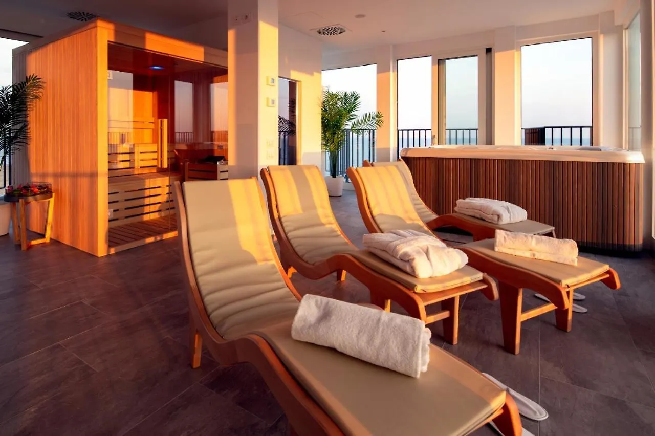 Hotel Mondial Lido di Jesolo 3*,  Italien