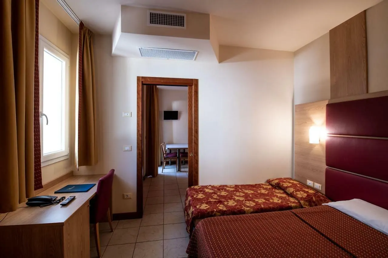 Hotel Mondial Lido di Jesolo