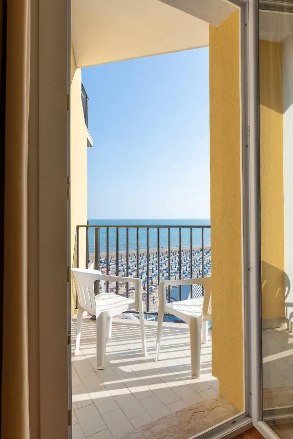 Hotel Mondial Lido di Jesolo 3*,